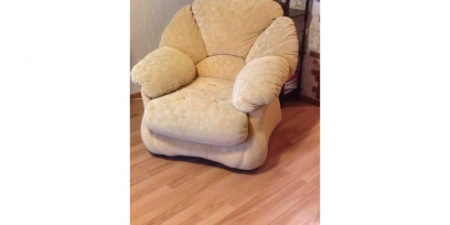 Обивка старого кресла