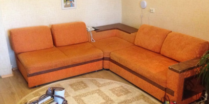 Перетяжка дивана до и после